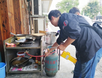 餐飲場所使用燃氣新規(guī)發(fā)布 總存量超100千克應(yīng)設(shè)專用氣瓶間|餐飲界