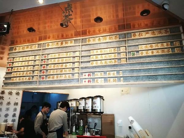 “嚴(yán)選菜單”成流行：它僅憑15款產(chǎn)品，8個月開火6家新店|餐飲界